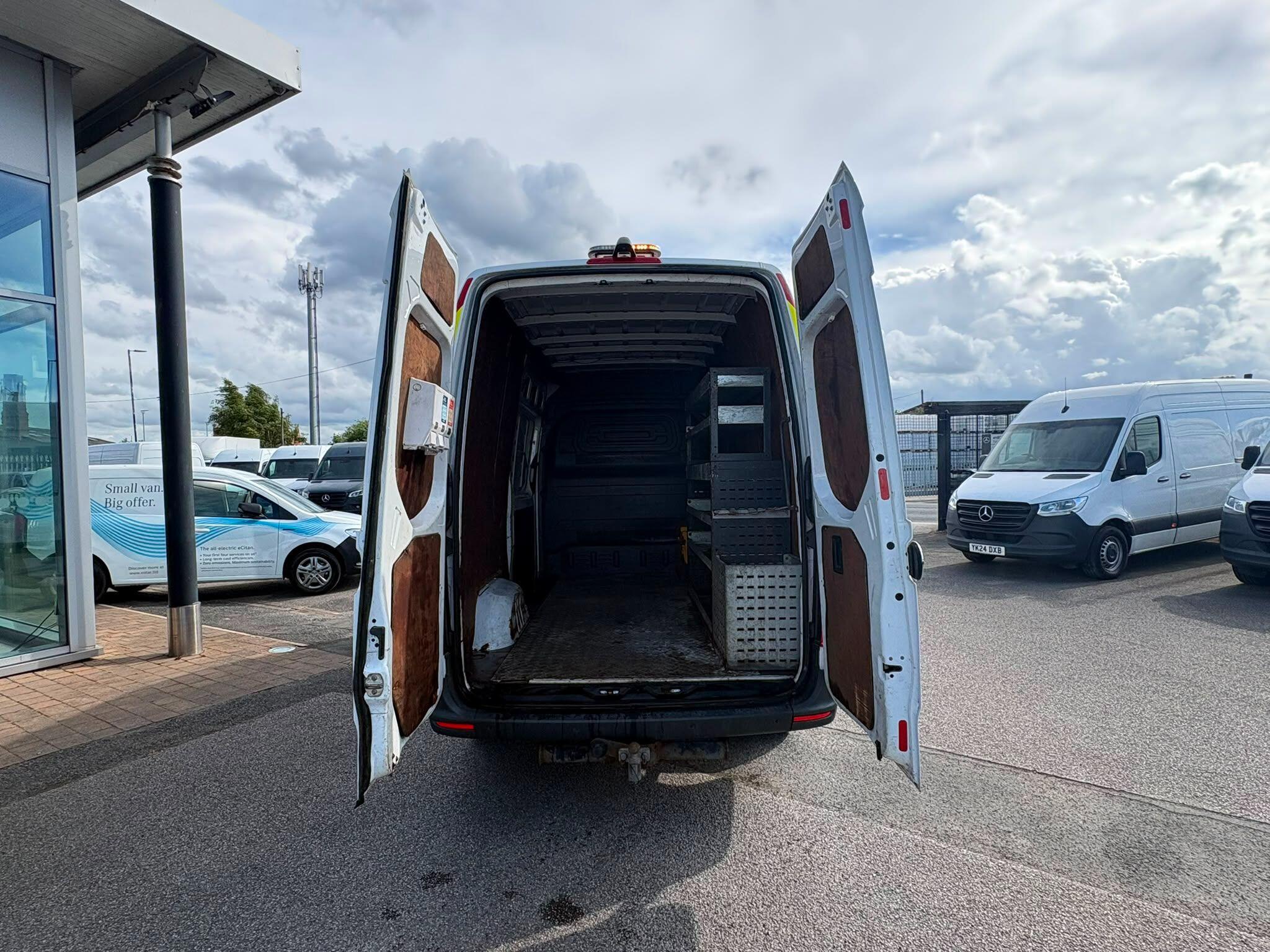 Mercedes-Benz Sprinter